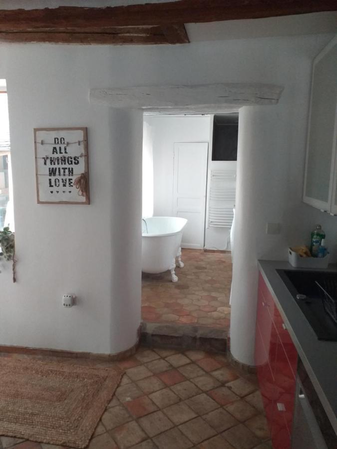 Belle Maison Au Coeur De Recloses Экстерьер фото